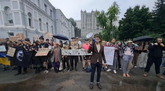 Ucraina. Le proteste contro la corruzione hanno vinto
