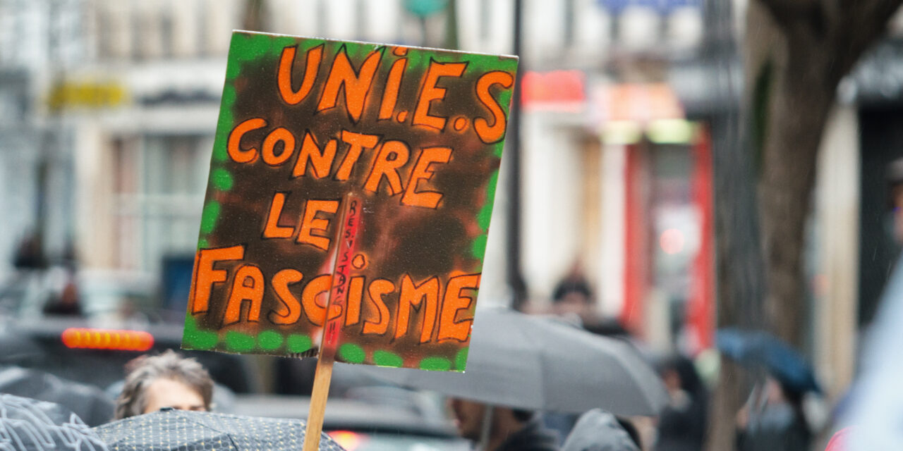 La battaglia decisiva contro l’estrema destra si combatterà in Francia?